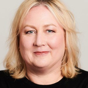 /media/ehwawfx5/sarah-hawke-fiol.jpg?rxy=0.45666666666666667,0.44&v=1dc47486012bb50