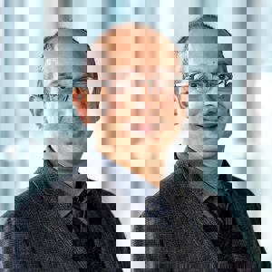 /media/r4mna1il/karthik.jpg?v=1dc5306bafe9d30